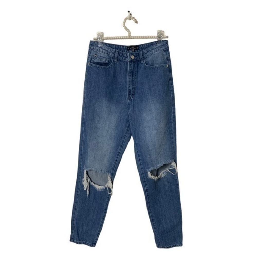 Missguided Riot High Rise‎ distressed mom jeans 8